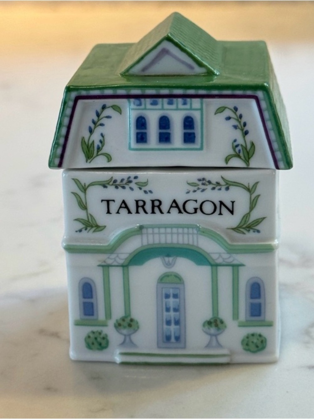 Lenox village Tarragon spice house